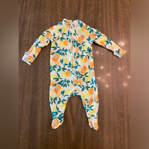 Bundle of 0-3 month onesies, shirts, pajamas - Old Navy, Carter’s, Cat & Jack - Picture 4 of 7